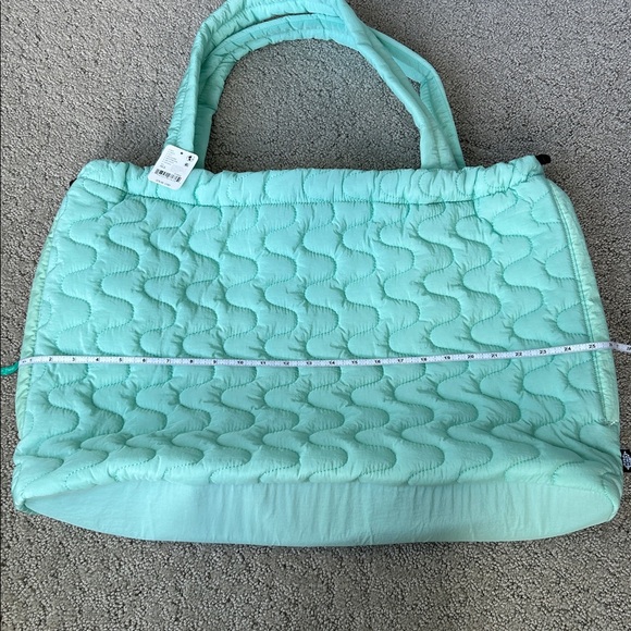 Free People Movement Women's Cloud 9 Tote Bag Messenger Weekend Bag Pistachio - Picture 8 of 13